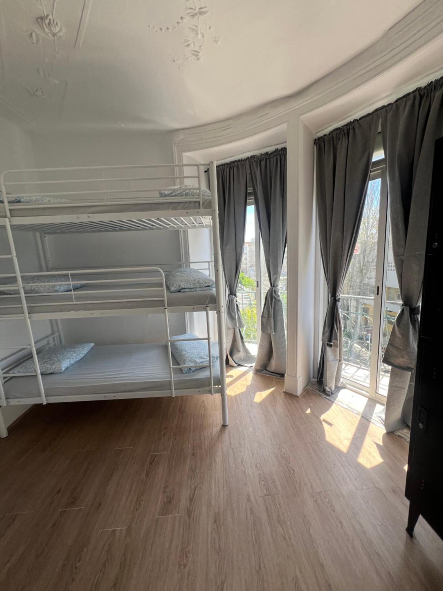 Bagetti Hostel Only For Girls Lissabon Exterior foto